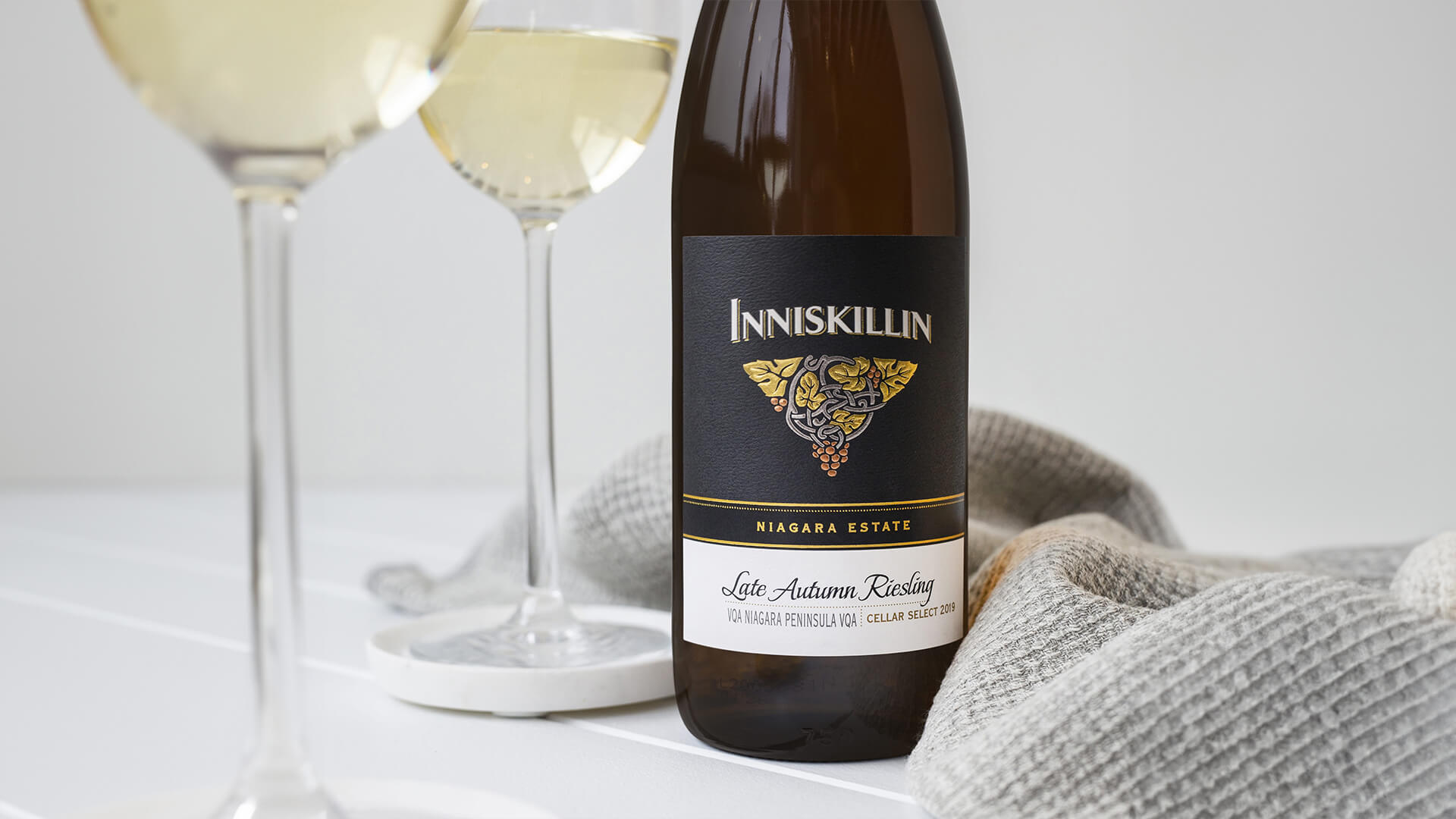 A bottle and glass of Inniskillin’s delicious Late Autumn Riesling.